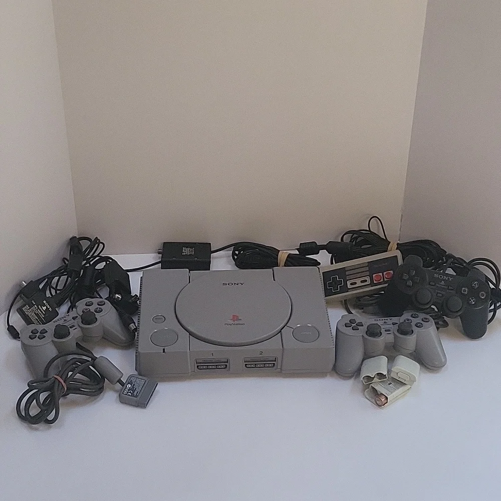 Sony Playstation Model No. SCPH-9001 Console with Accessories Vintage 2000